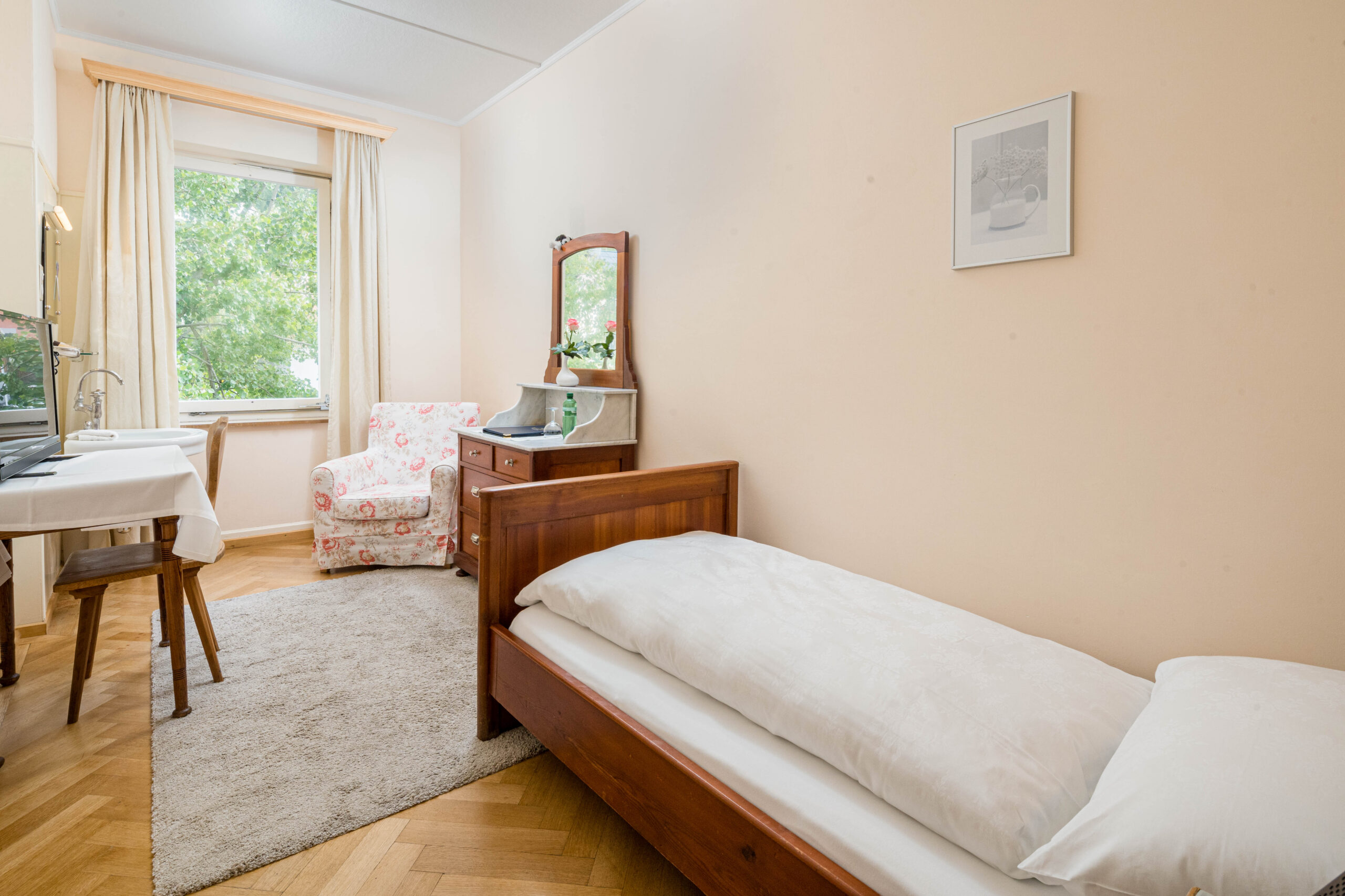 Einzelzimmer Budget